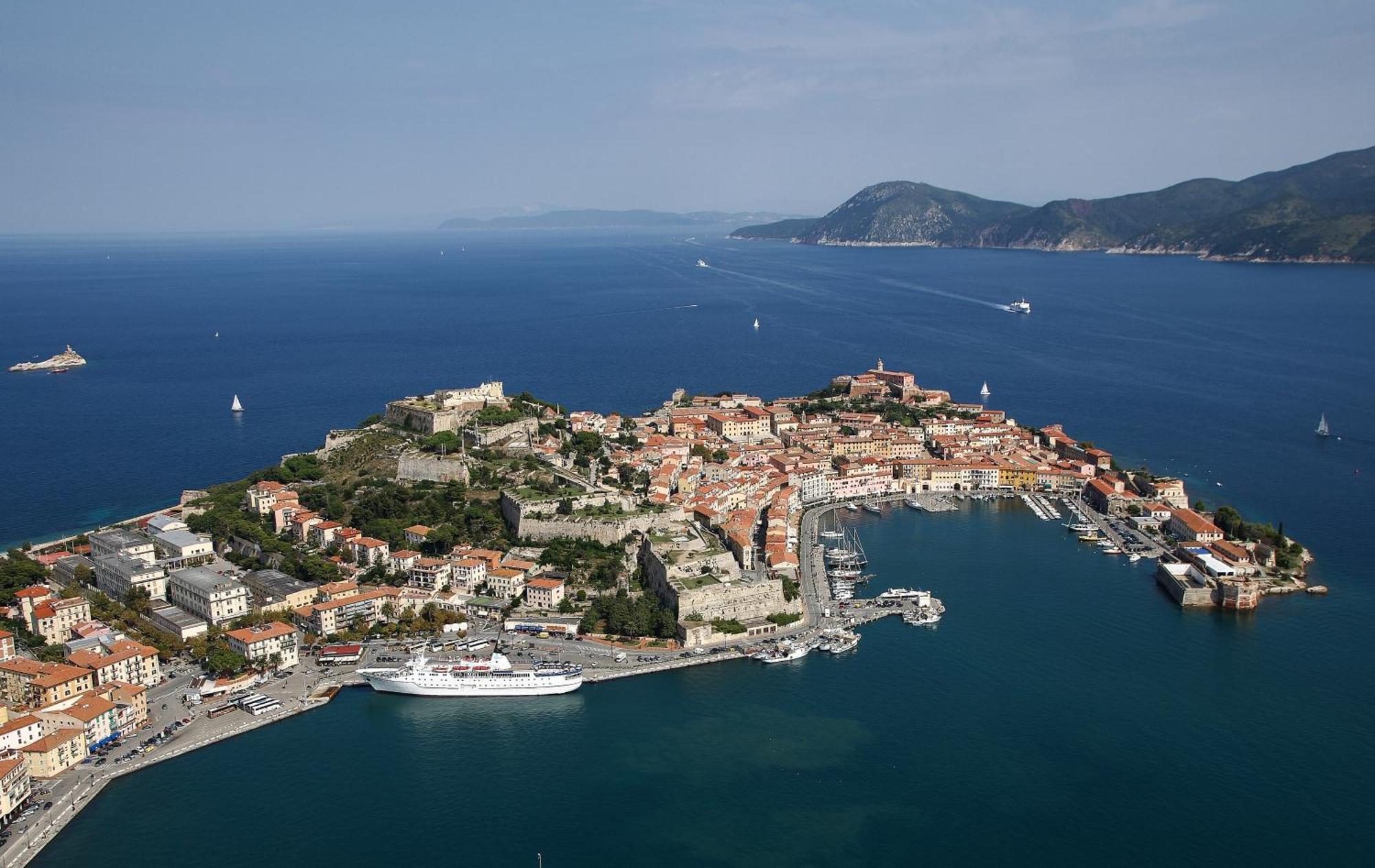Appartamenti Seccione Portoferraio Bagian luar foto